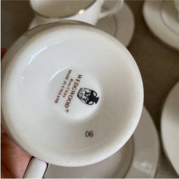 Wedgwood Regal Platinum Bread & Butter Plate and Footed Teacups Cups Set of 6 - Picture 4 of 11